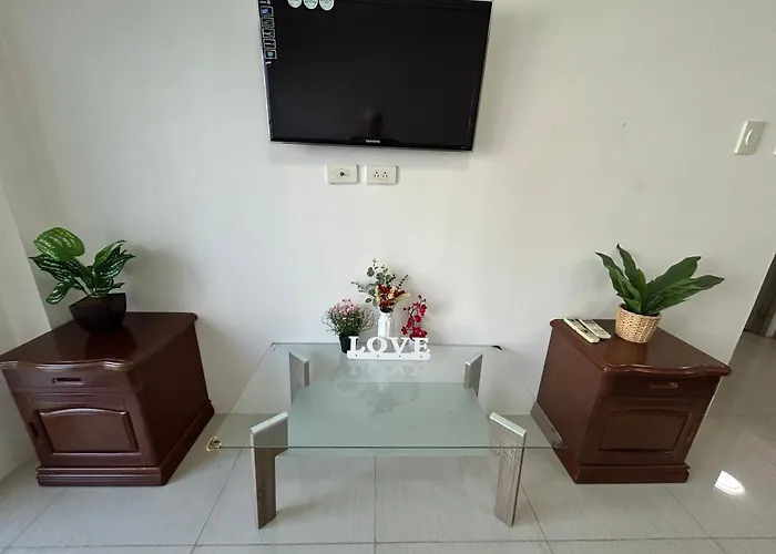 Shore Residences Walking Distance To Mall Of And Near Airport